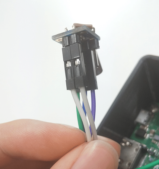 スピーカーピン