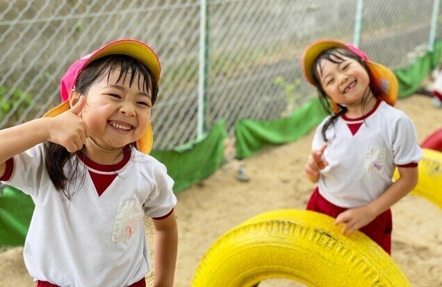 幼児遊ぶ画像