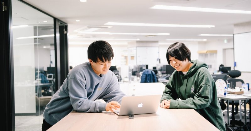 初めてのインターン先にフクロウラボを選んだ2人の話