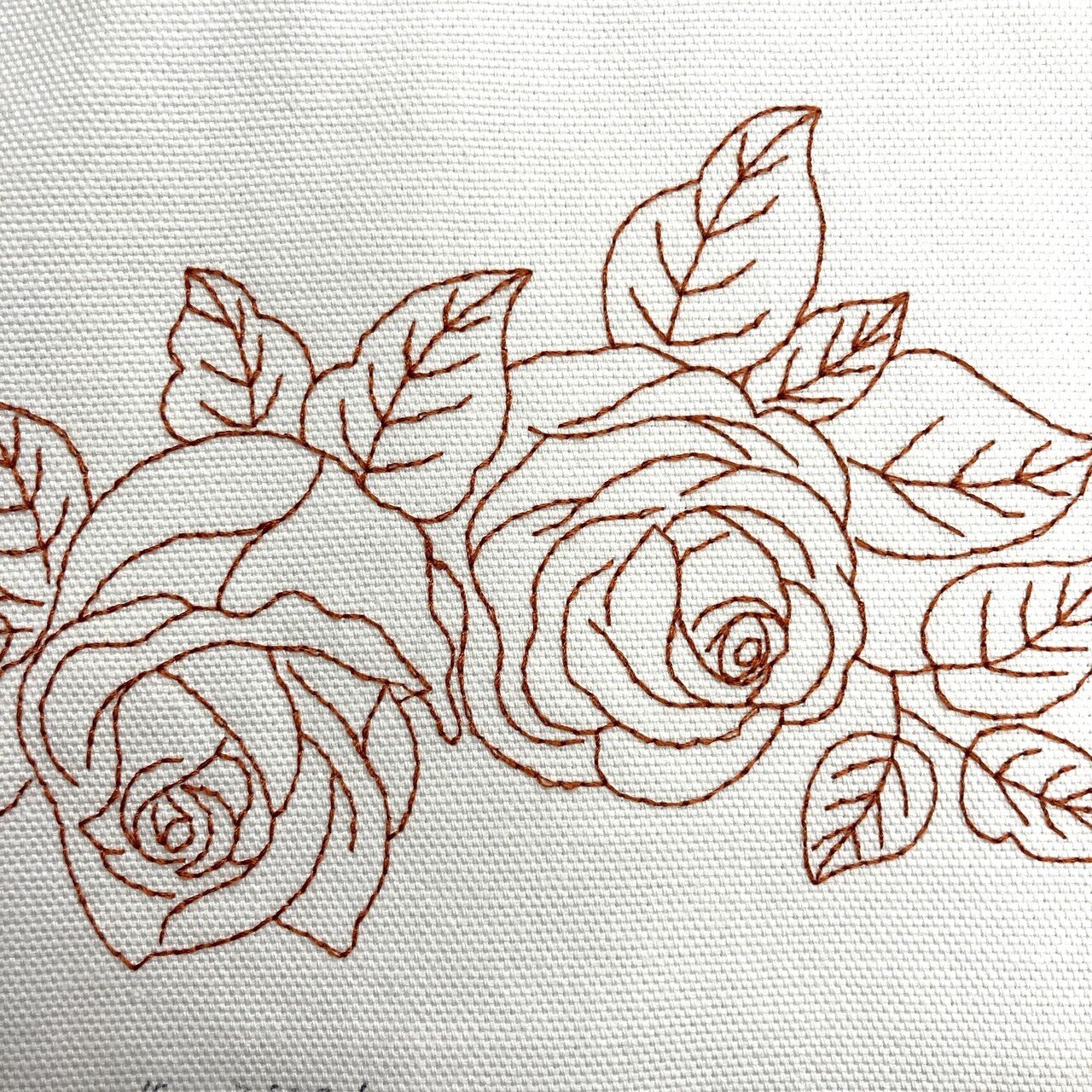 花柄の刺繍が全部同じに見えてしまう・・・これを見れば180度変わり