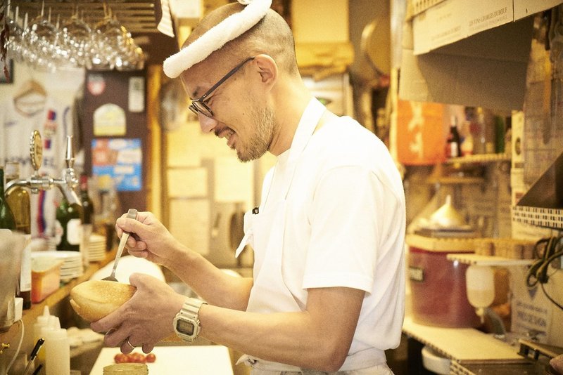 鈴木心写真館 松陰神社前の小さな旅 1 Pres De Shoin プレ ド ショウイン 鈴木心写真館