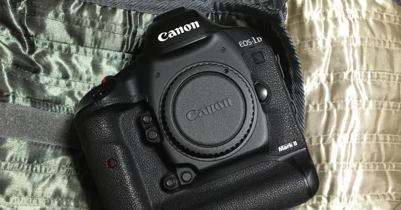 Canon EOS 1DX MARK2 まちがい ボディ *箱あり