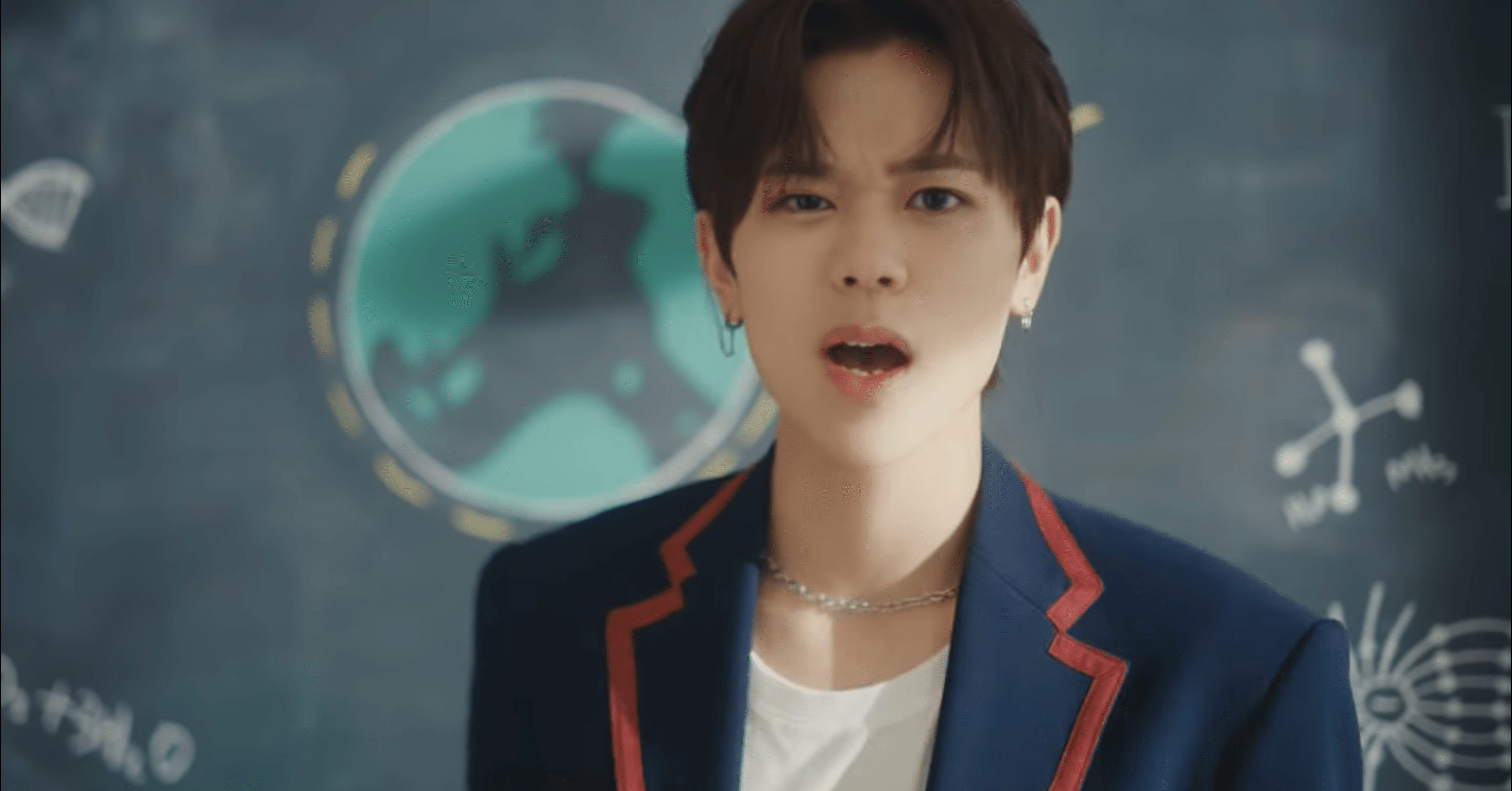 86e061c4ec1043d45306f3a83a74bc