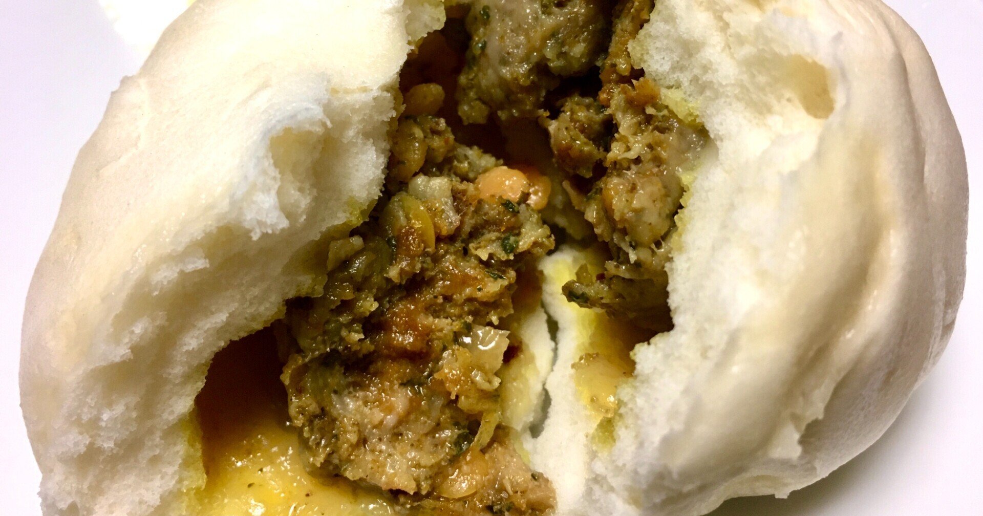 肉包 鹿港 ルーガン のカレー肉まん Niku Camp Note 肉包 鹿港 ルーガン のカレー肉まん Niku Camp Note