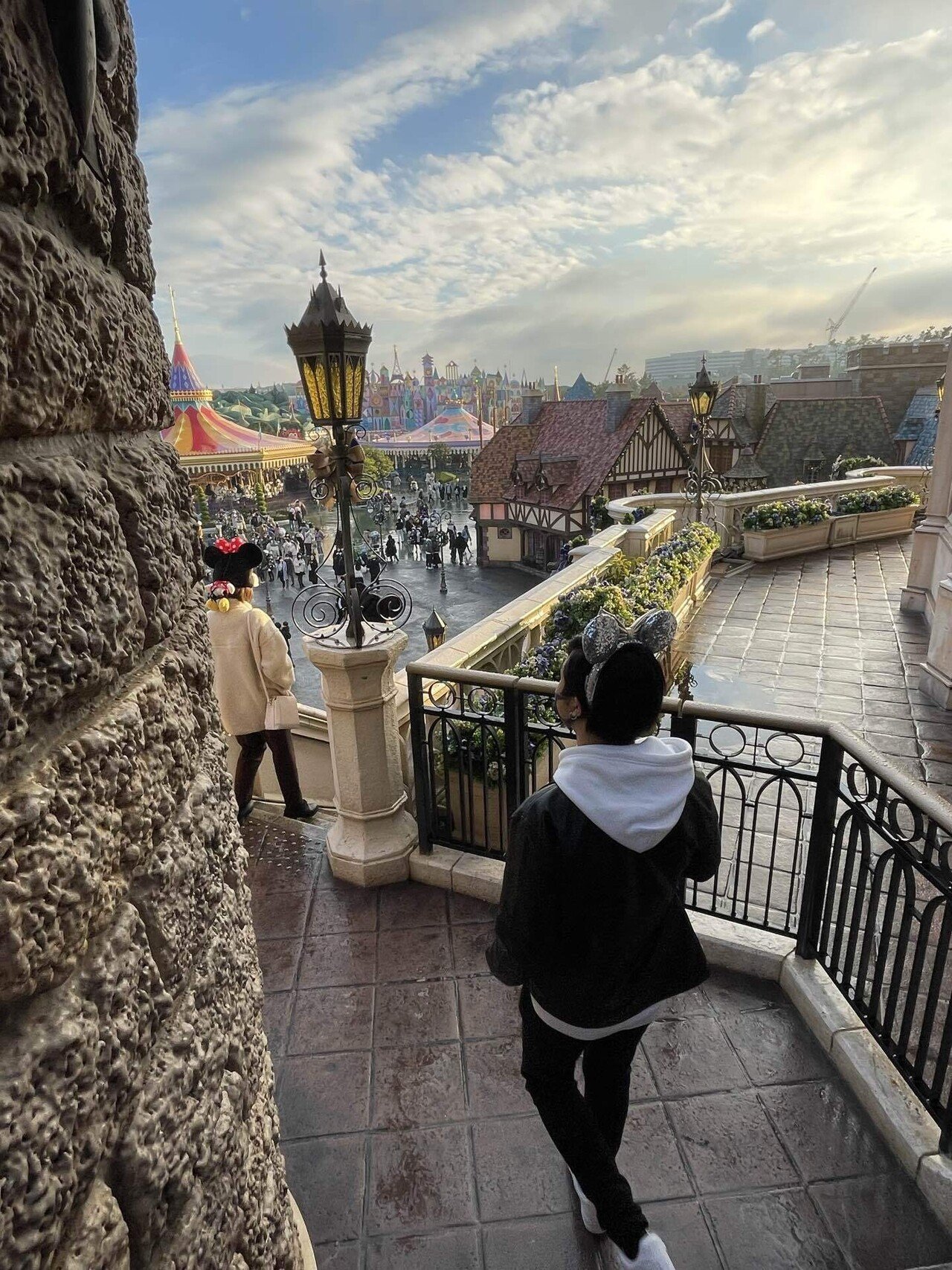 夢の国で新たな発見のお手伝い 三島の人達 Note 夢の国で新たな発見のお手伝い 三島の人達 Note