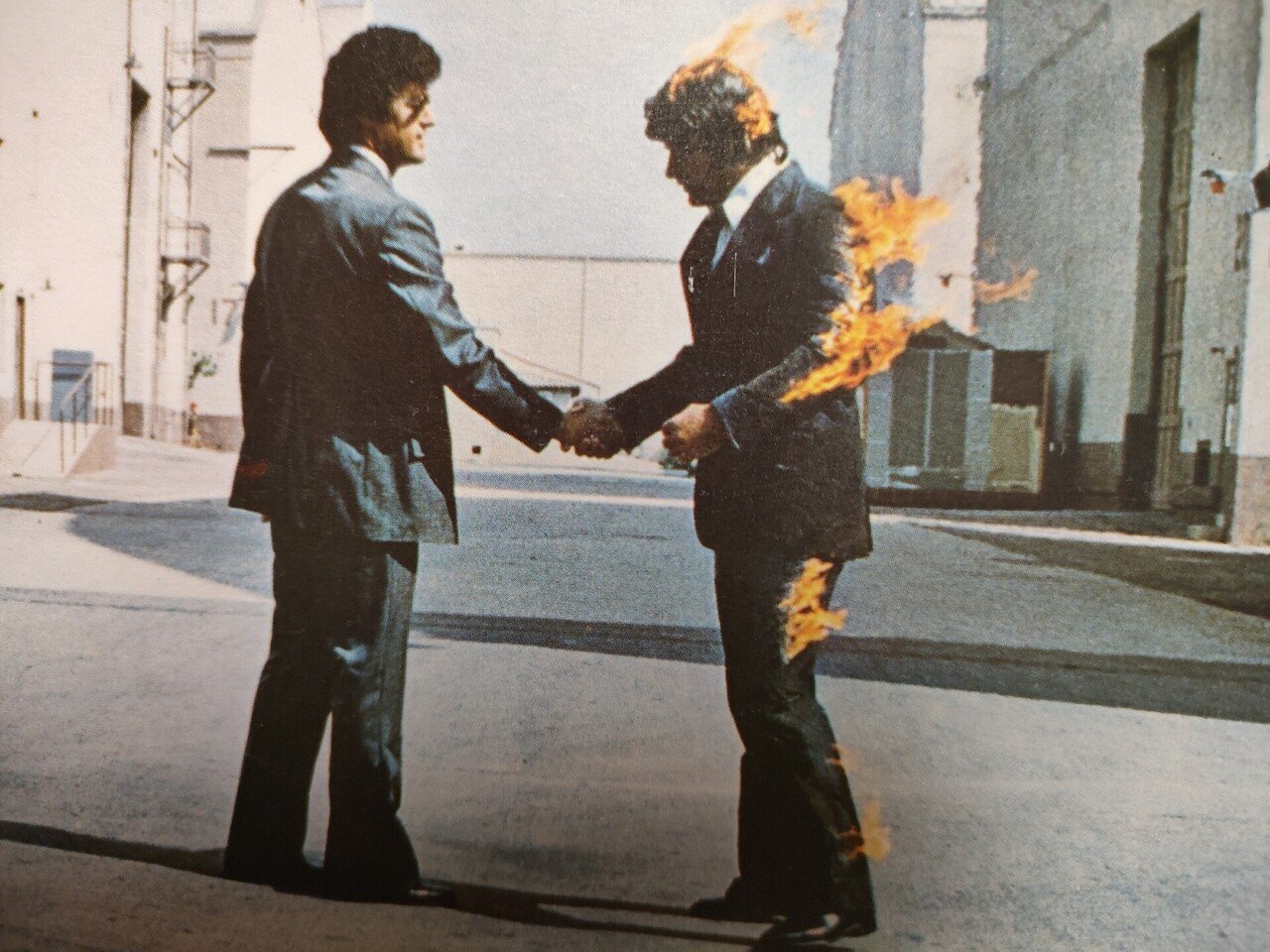 Pink Floyd - Wish You Were Here 炎 Pink Floyd – Wish You Were Here = 炎 (あなたがここにいて