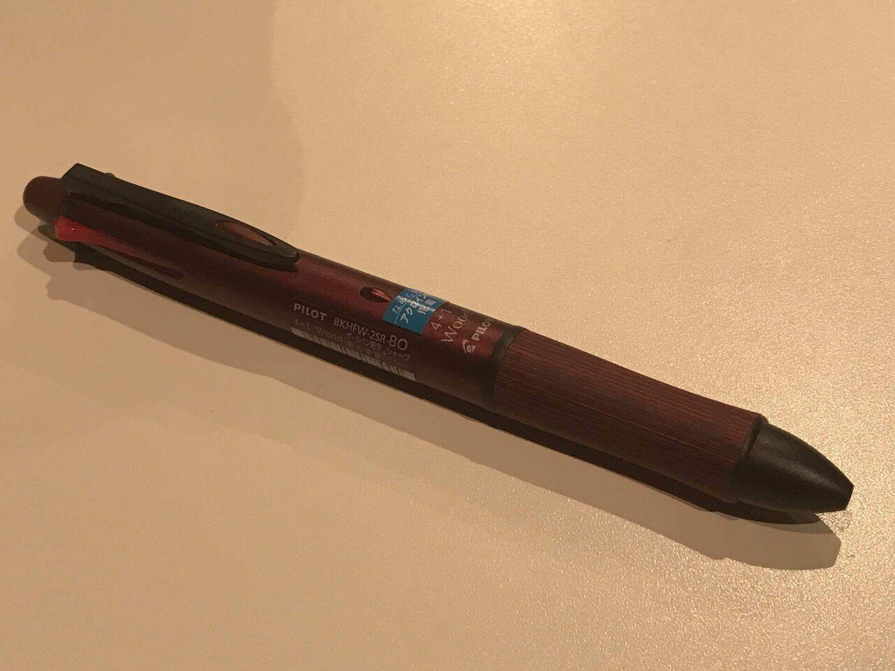 PILOT 「4+1 Wood」 アクロインキ4色ボールペン細字(0.7mm)+0.5mm