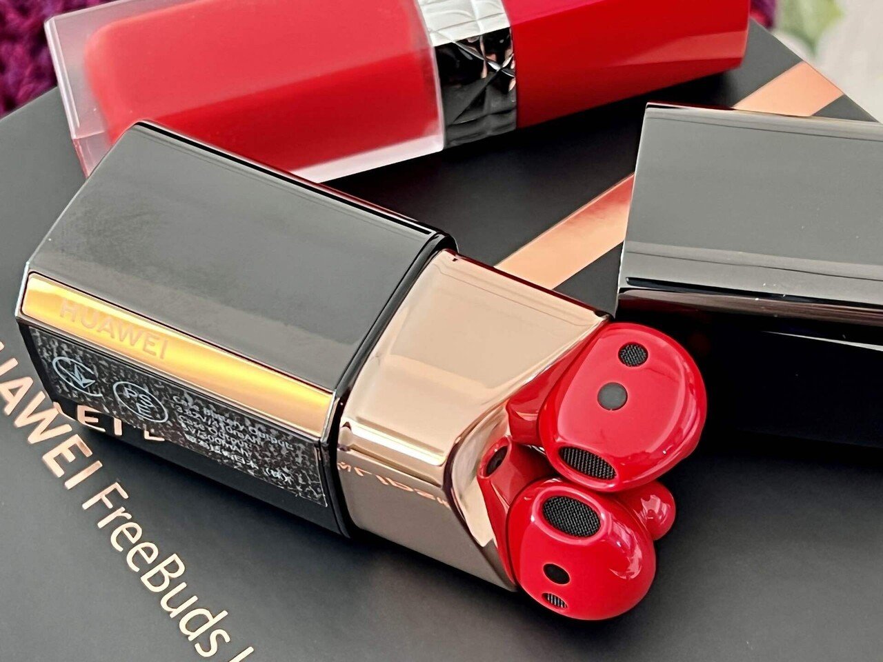 ファーウェイHuawei FreeBuds Lipstick 赤 HUAWEI FreeBuds Lipstick