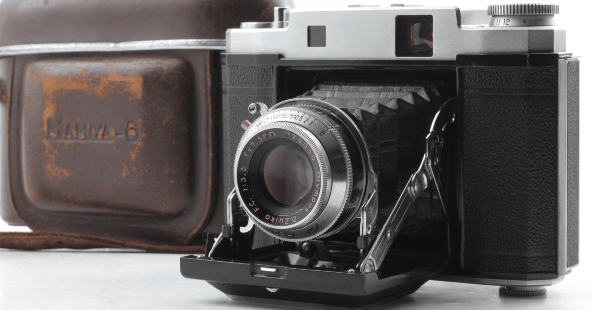 マミヤ6の分解｜フィルムカメラ修理のアクアカメラ