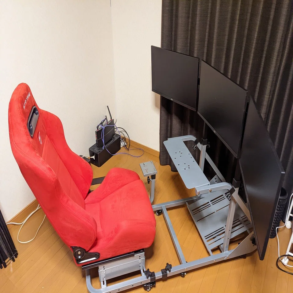 トラックレーサー コックピット トリプルモニター スタンド 自立型 