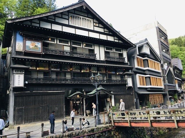 温泉】銀山温泉「能登屋旅館」（山形県尾花沢市）｜サザヱ