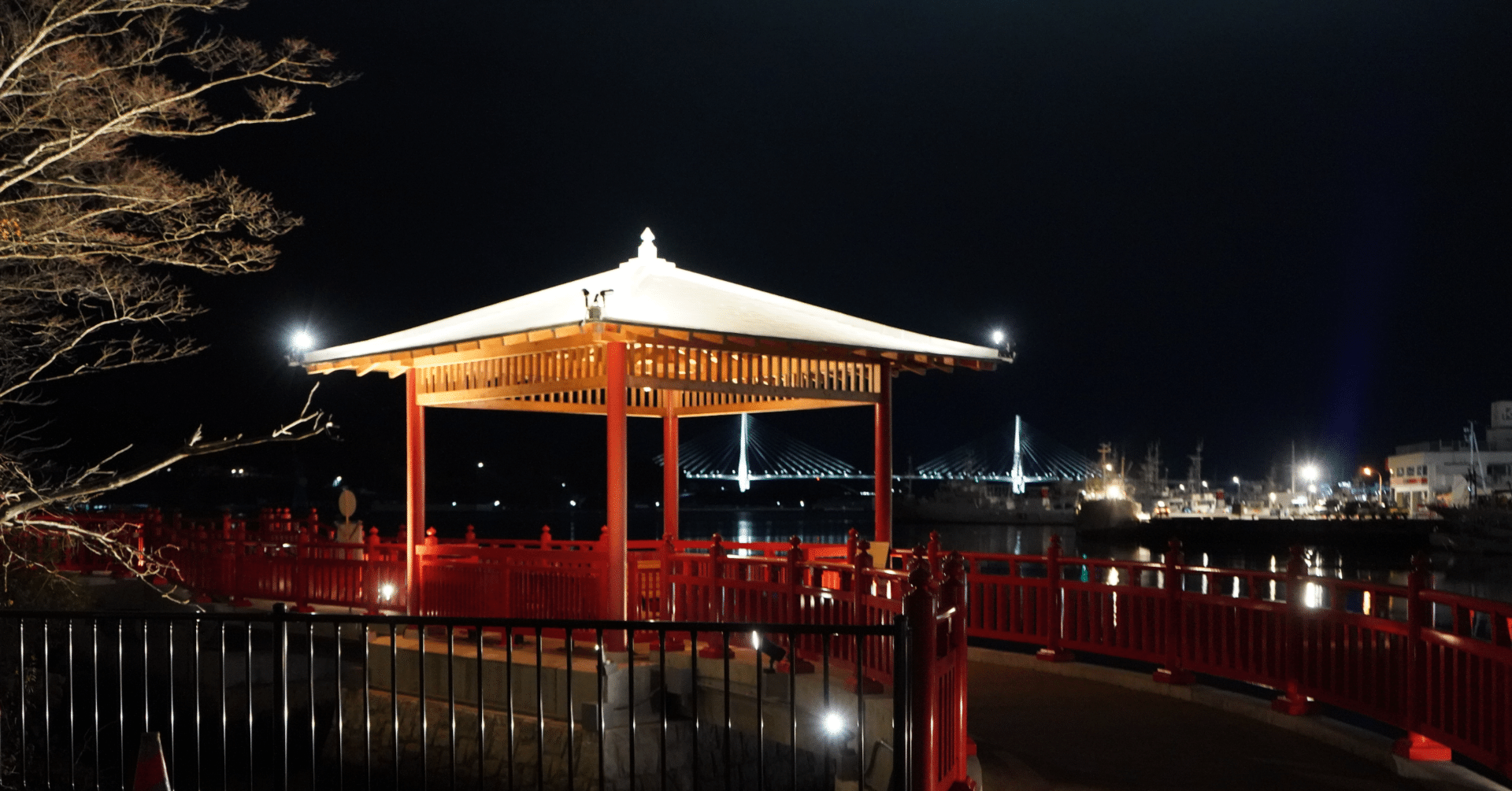 散策記 宮城県気仙沼市 Pier7 迎 ムカエル 浮見堂 クリスマスイルミネーション 夜景 地域散策ライター Note