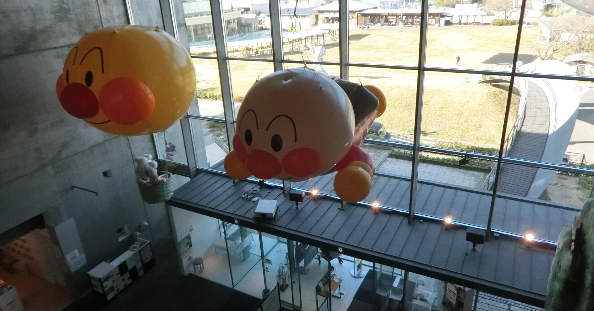 高知県香美 かみ 市の 香美市立やなせたかし記念館 と やなせたかし朴ノ木 ほおのき 公園 池田暁子 いけだきょうこ Note 高知県香美 かみ 市の 香美市立やなせたかし記念館 と やなせたかし朴ノ木 ほおのき 公園 池田暁子 いけだきょうこ Note