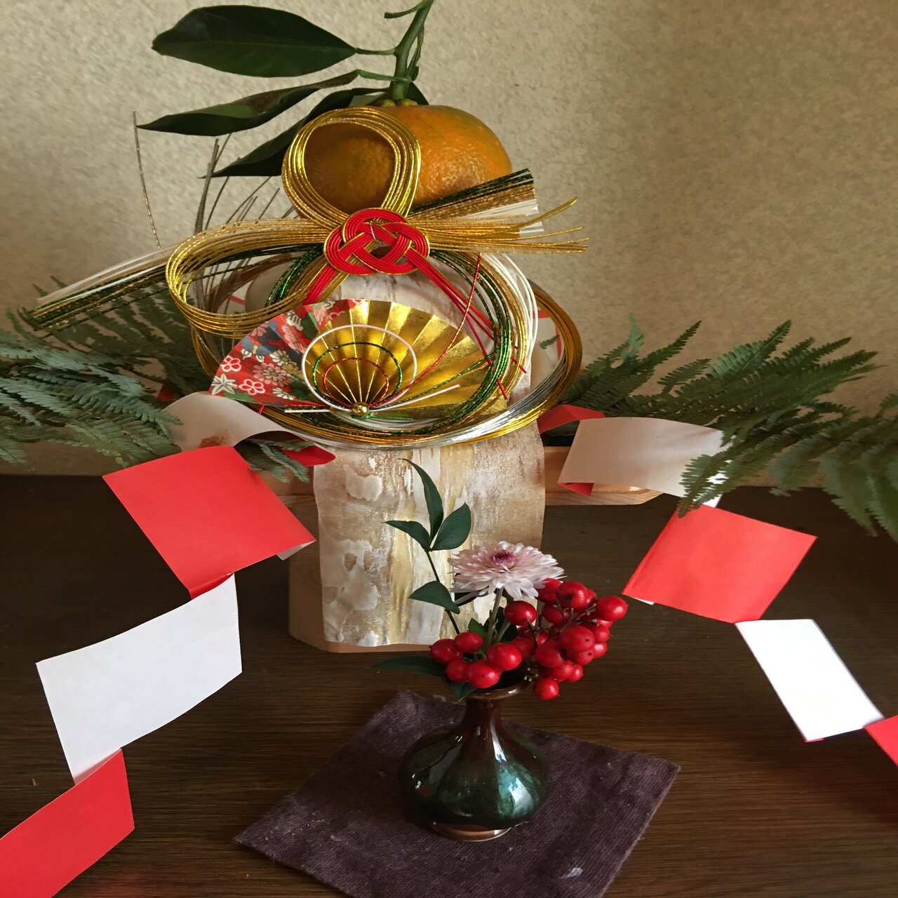 一夜飾りに二重苦避け正月飾り Frau Schnitt Note