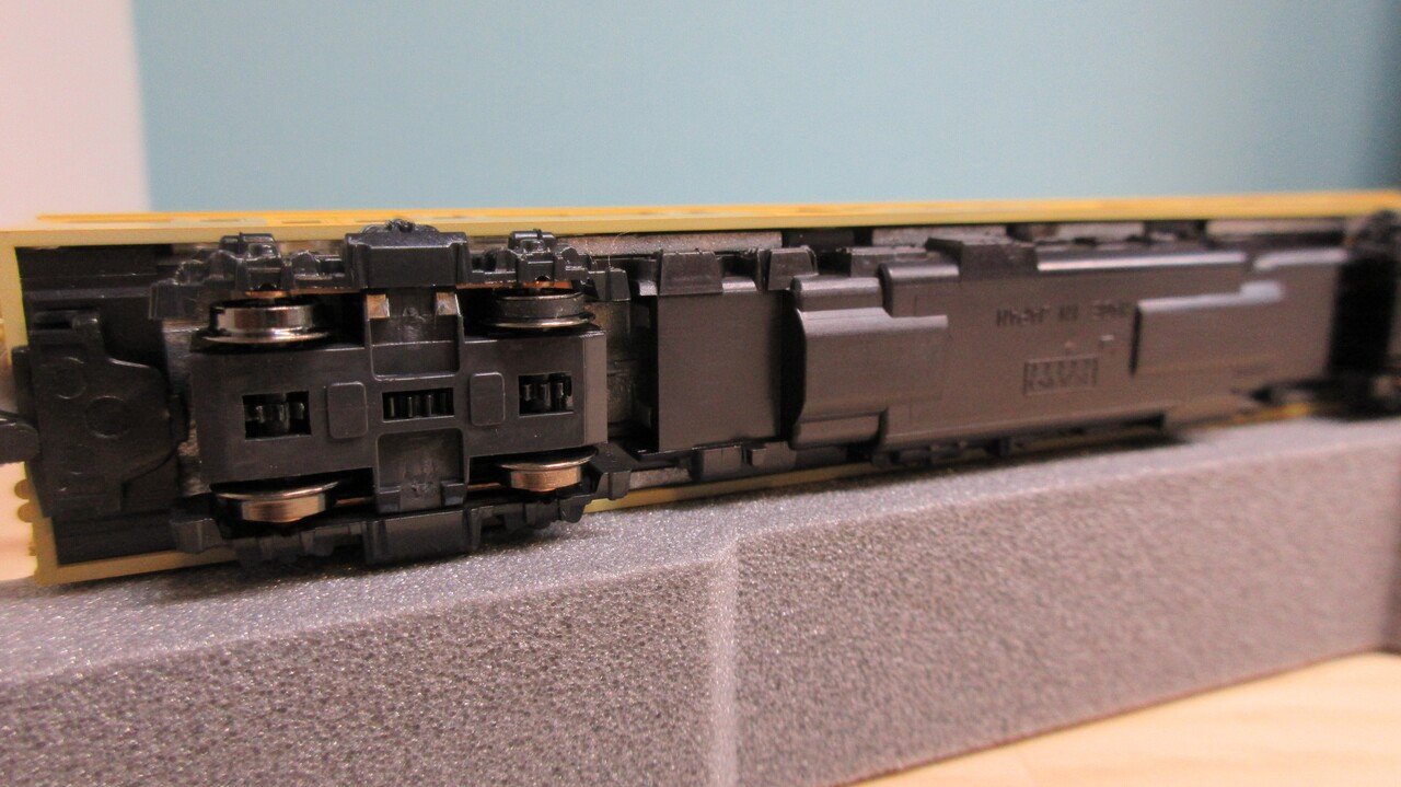 KATO 10-255 101系 総武緩行線色 6両基本セットが入線しました
