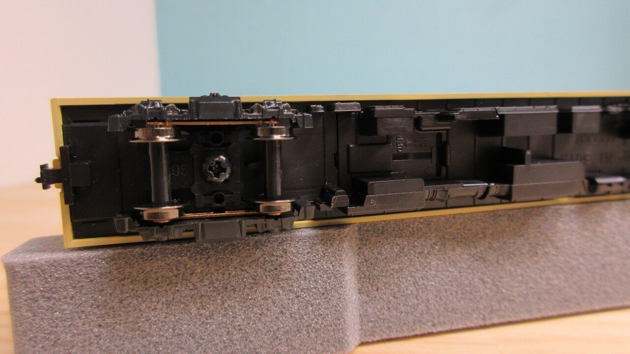KATO 10-255 101系 総武緩行線色 6両基本セットが入線しました