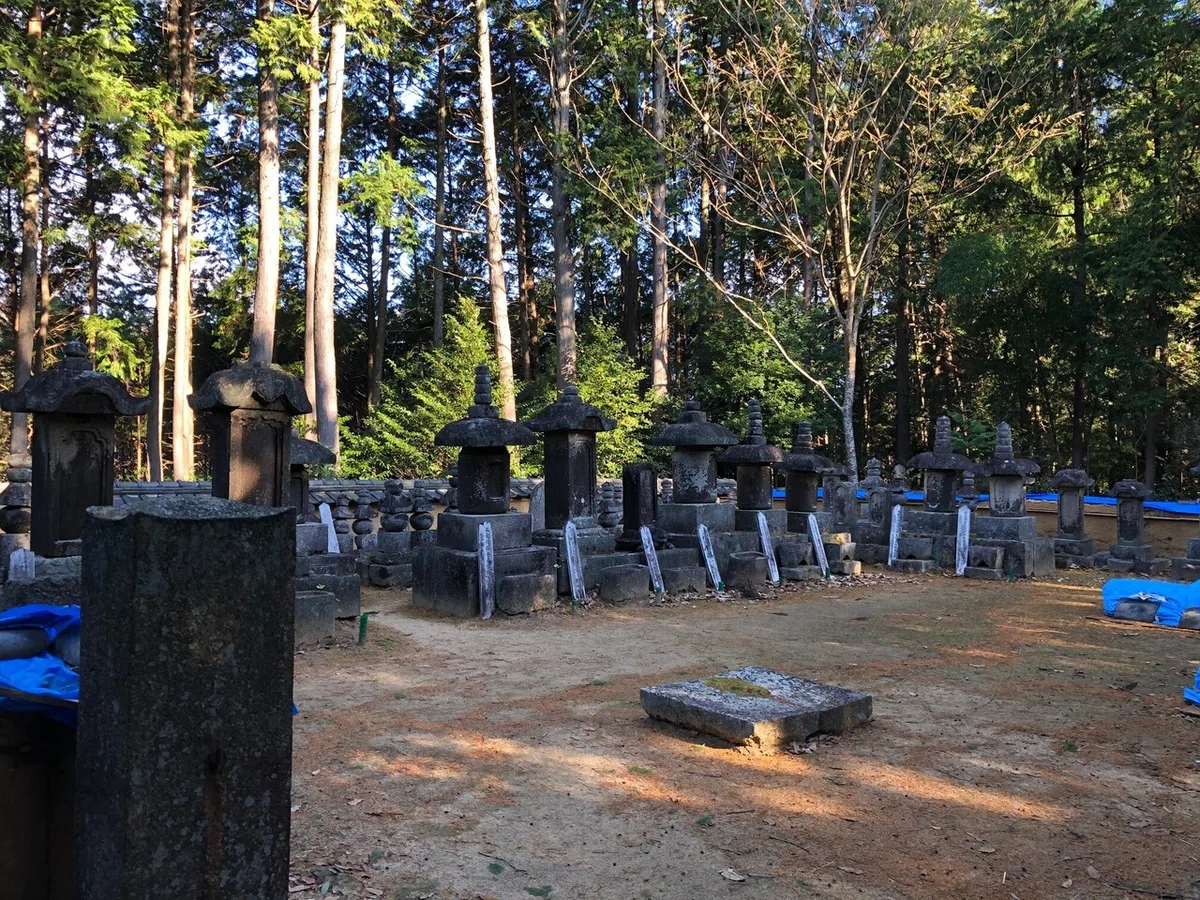 柳生氏墓所_柳生街道