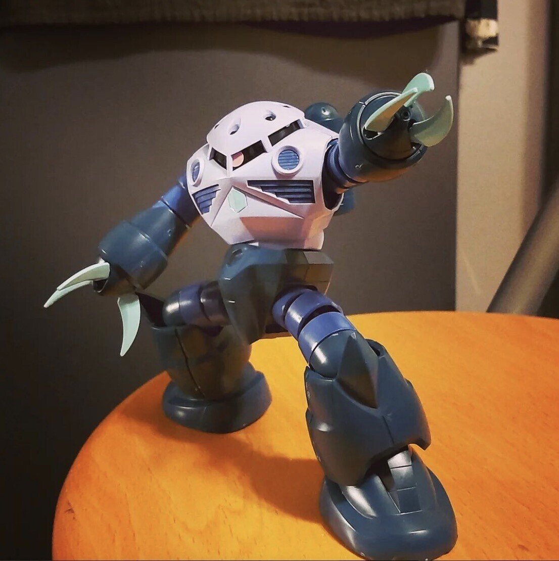 今年ガンダムデビューからの量産型ズゴック｜Hitomi Nishiyama 西山瞳