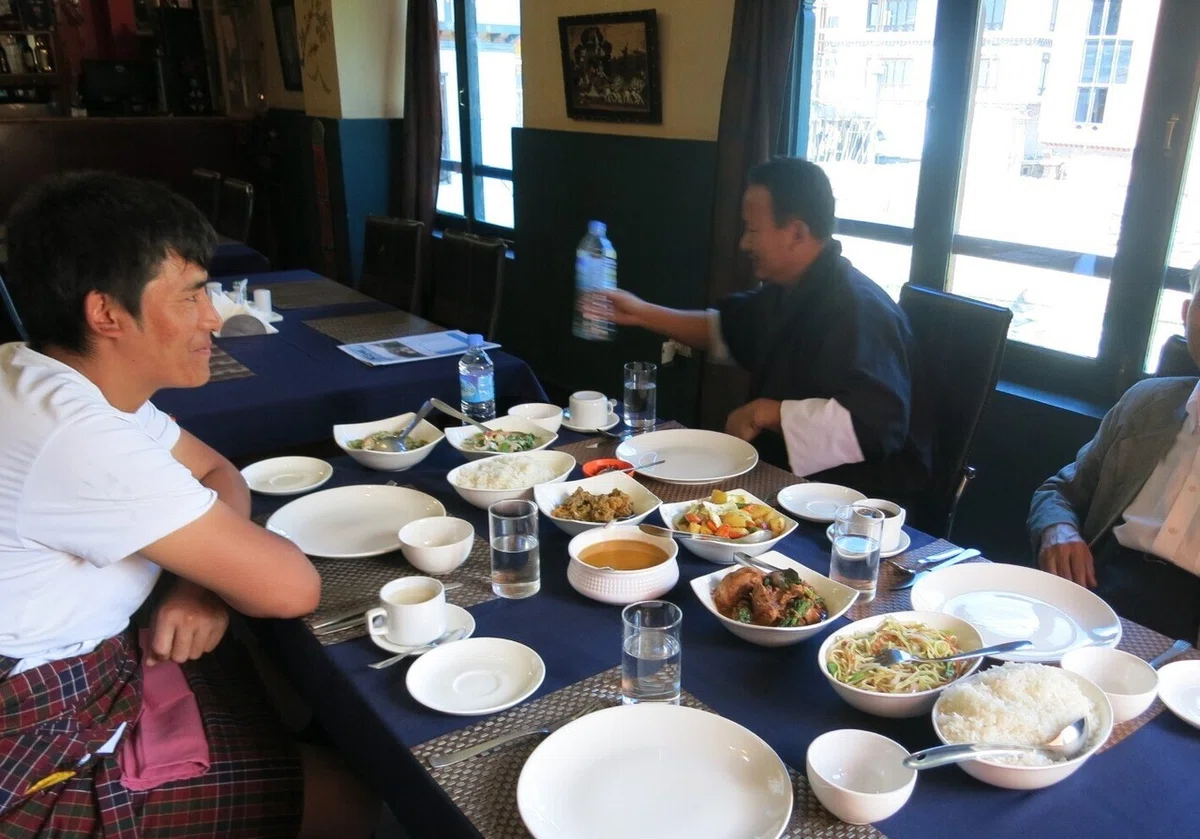 20190905 Paro 昼食　IMG_2329部分
