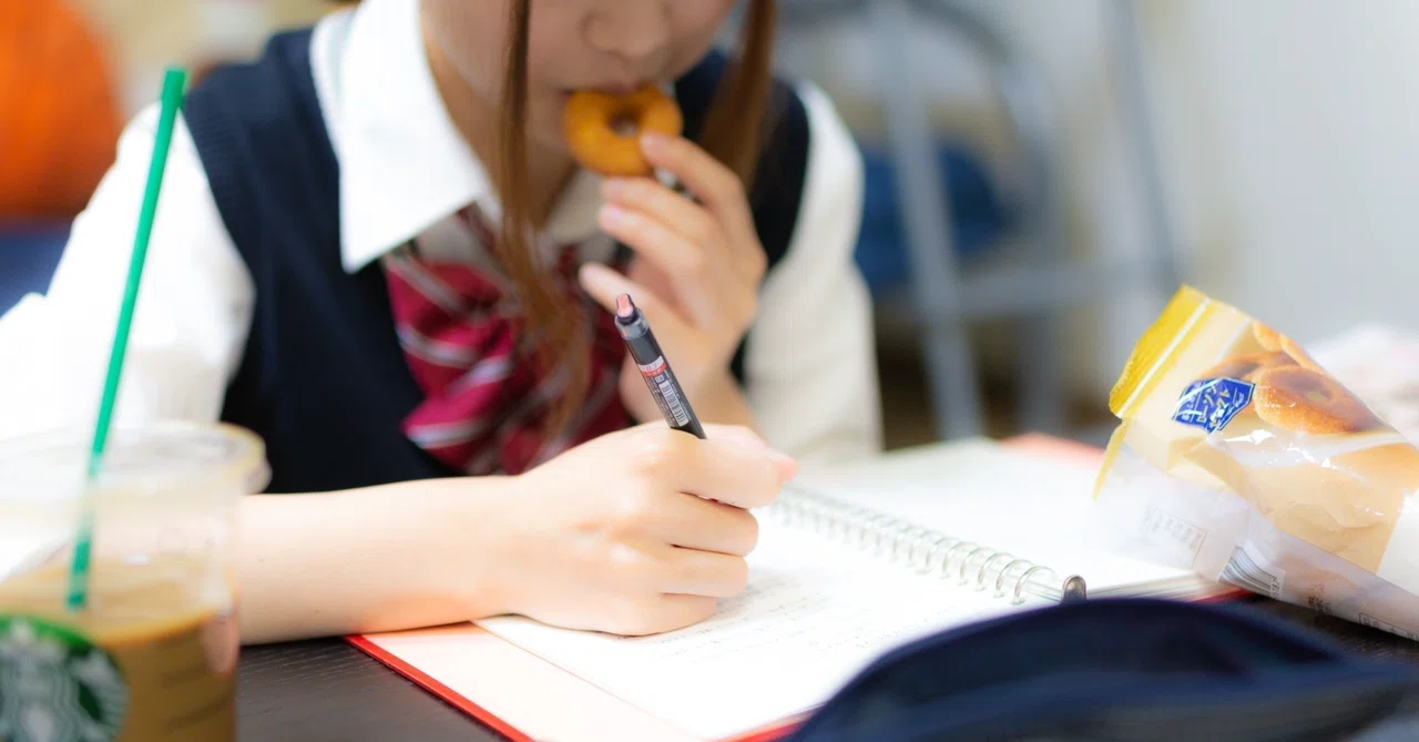 気が付くと、何かを食べている｜思いつきで書く【外資勤務】と【起業経営】｜note