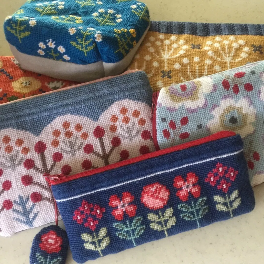 プチポワン　刺繍　ゴブラン　バック　ポーチ　アンティーク　ニードルポイント アンティーク プチポワン 刺繍 パーティーバッグ ニードルポイント
