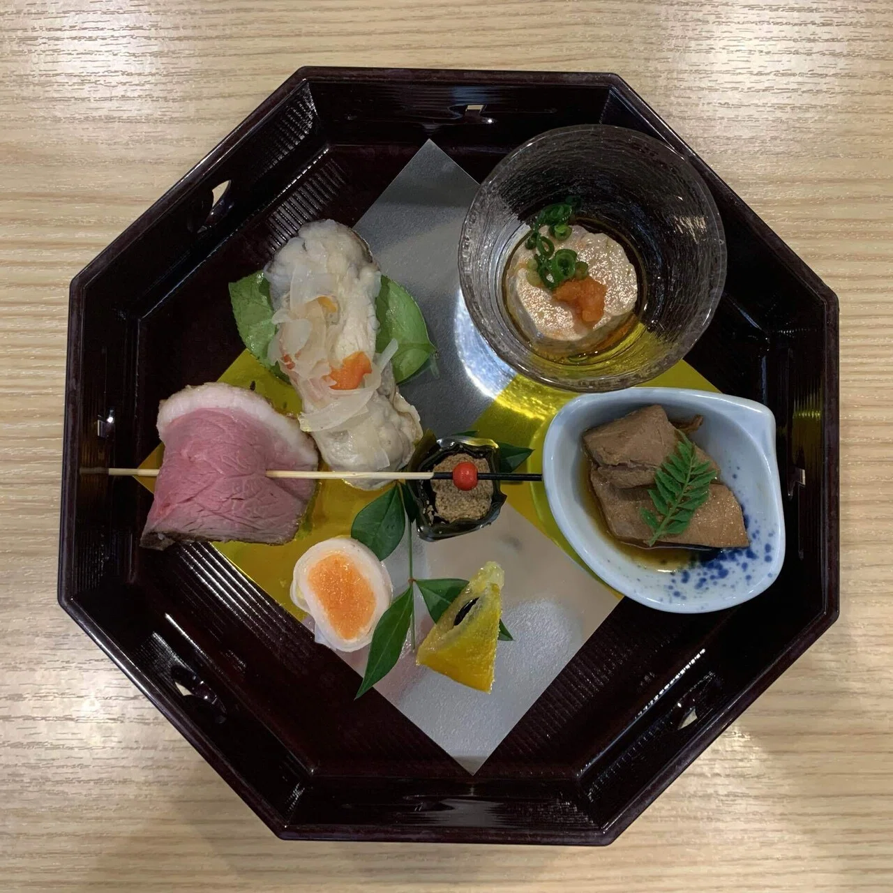 食事 浅草の 葵丸進 の祝い肴と白子ポン酢盛合せと福聚天丼 桔梗の花 도라지 Note