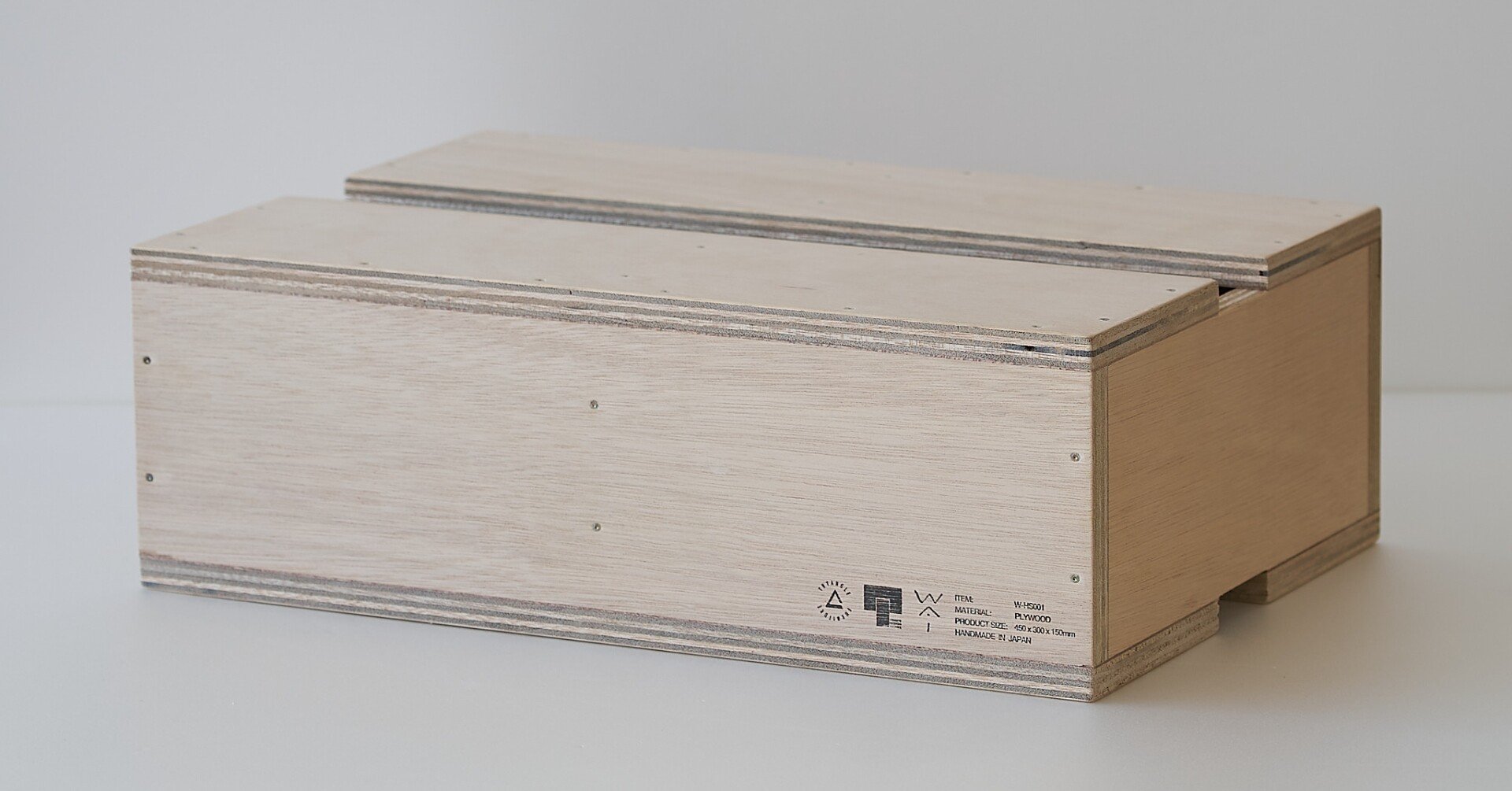 撮影現場の必需品。現場で愛される「箱馬」という名の影の立役者｜Hero