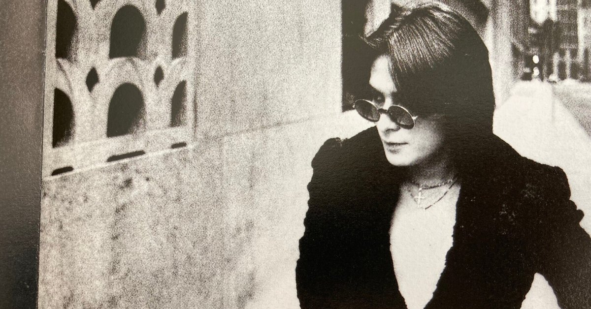 ド紫色に染まったギタリスト｜景虎