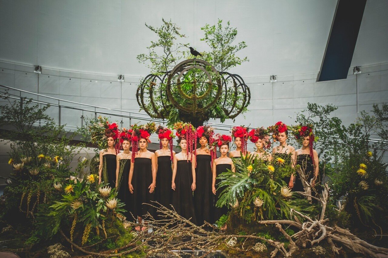 WORLD FLOWER ARTISTS 世界のフラワーアーティスト 世界のフラワーアーティスト |本 | 通販 | Amazon