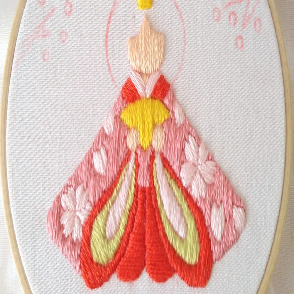 ひなまつりの刺繍枠キットを作ろう🌸 ステップ17 〜袴の刺繍2