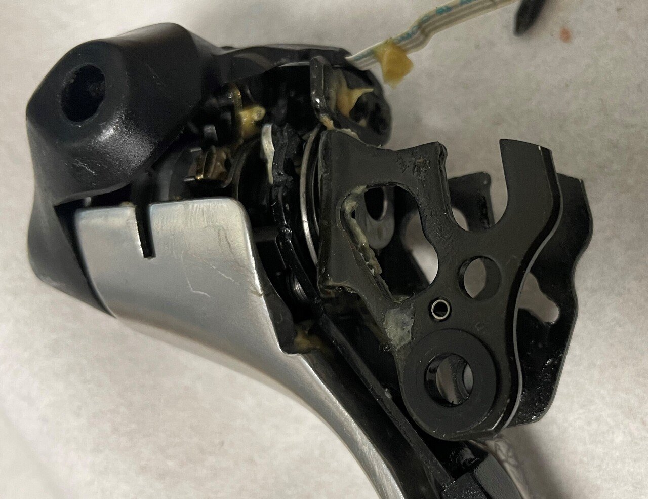 Shimano STI ST-6600 アルテグラ 10速の分解修理(その1 Shimano STI ST-6600 アルテグラ 10速の分解修理(その1