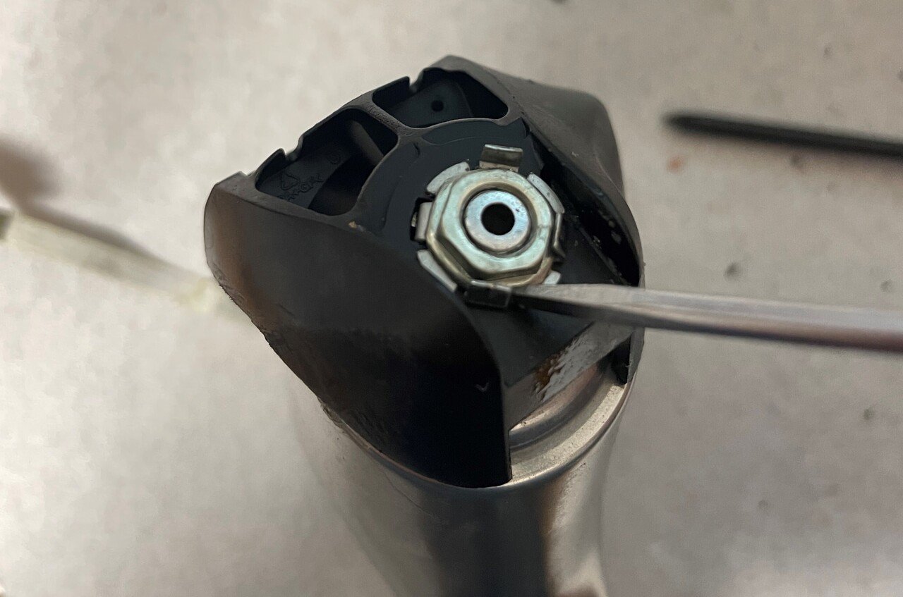Shimano STI ST-6600 アルテグラ 10速の分解修理(その1 Shimano STI ST-6600 アルテグラ 10速の分解修理(その1