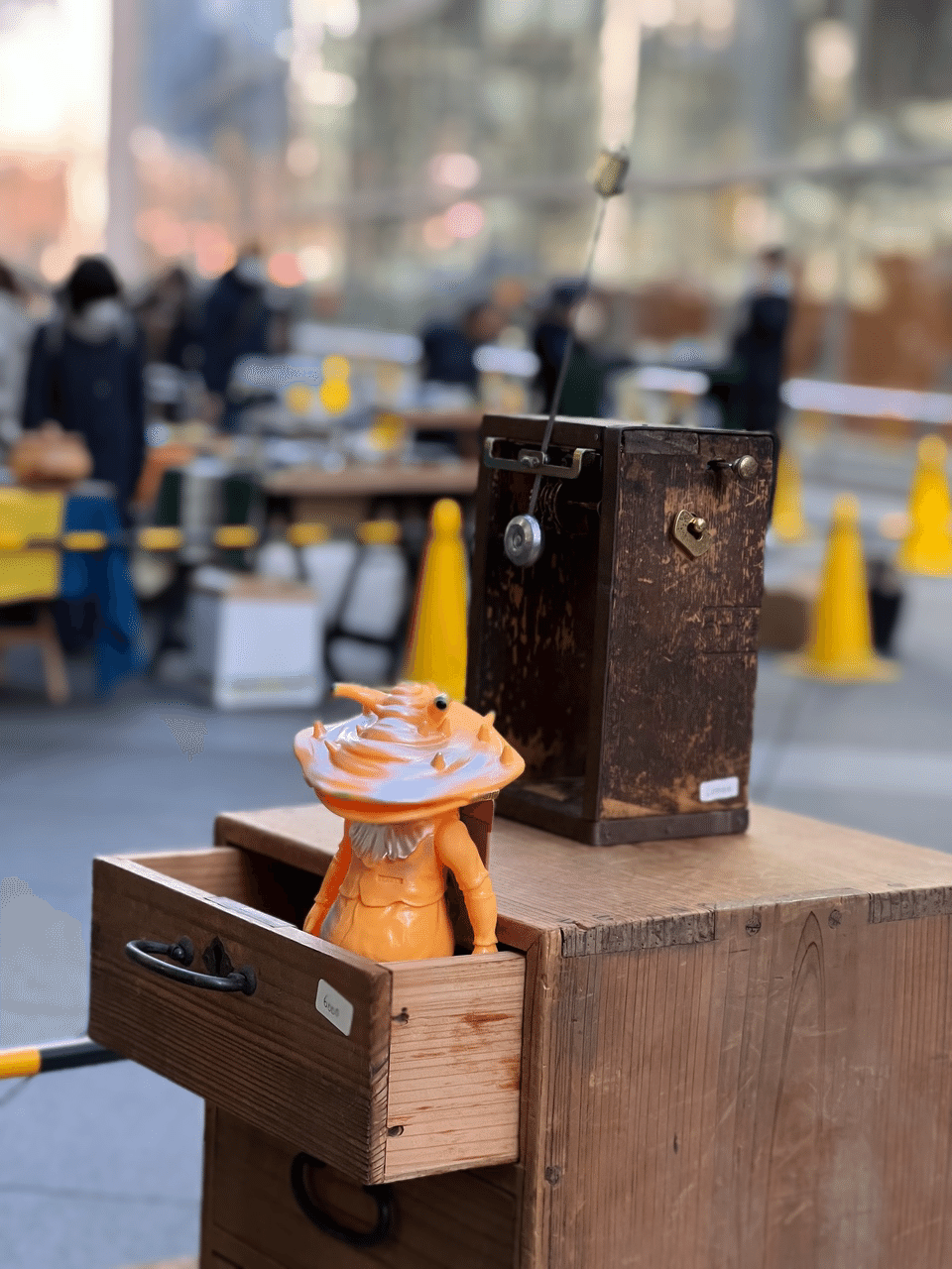 大江戸骨董市めぐり｜杉本 ゆみ