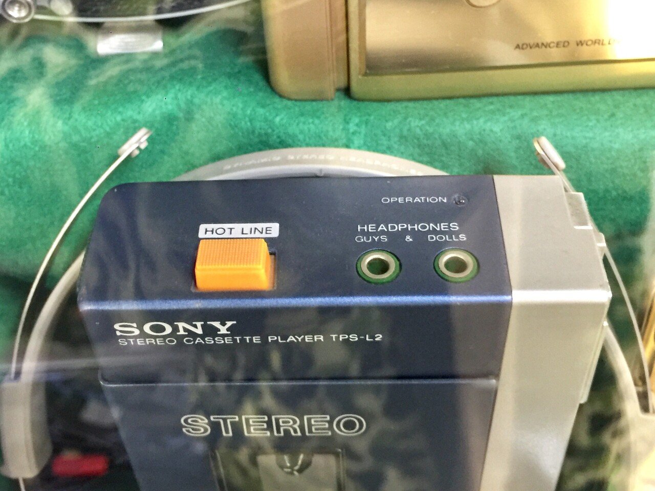 SONY 初期型 カセットウォークマン GUYS & DOLLS TPS-L2 Guys & Dolls