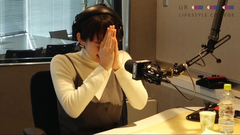 急いて 急かへん 吉岡里帆 岸田繁 くるり 今の気持ちを繁くんに代弁してもらうbot Note 急いて 急かへん 吉岡里帆 岸田繁 くるり 今の気持ちを繁くんに代弁してもらうbot Note