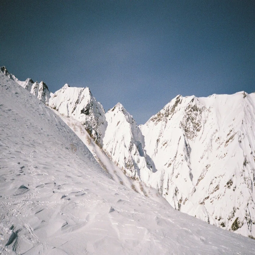 Fujifilm X-TRA 400 、KONICA C35と行く雪山散歩｜jinan_