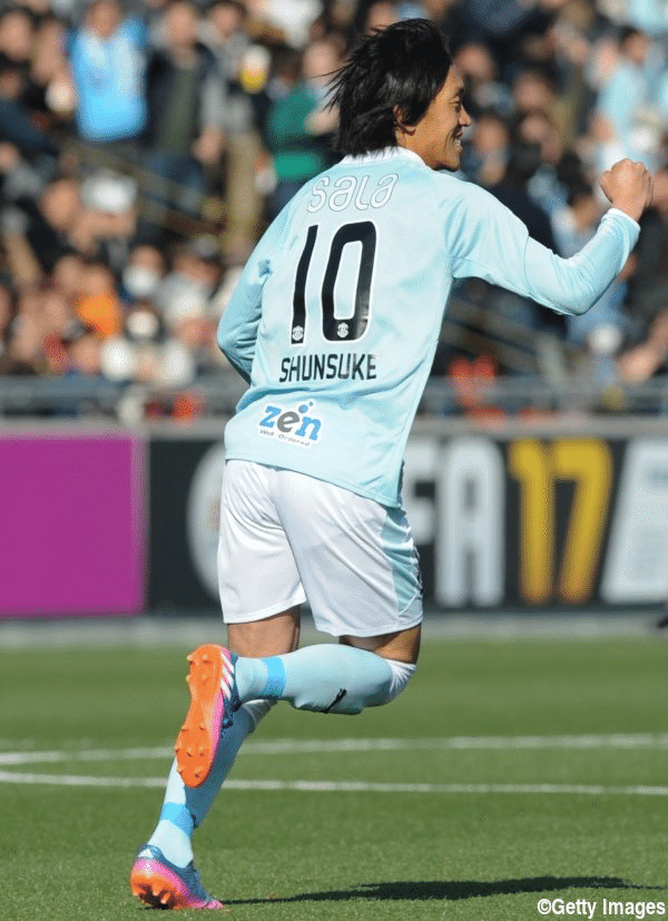 ジュビロ磐田 サッカーシャツ 18 前田遼一選手 サイン入り ジュビロ磐田 サッカーシャツ 前田遼一選手 18 サイン入り FC東京 2017