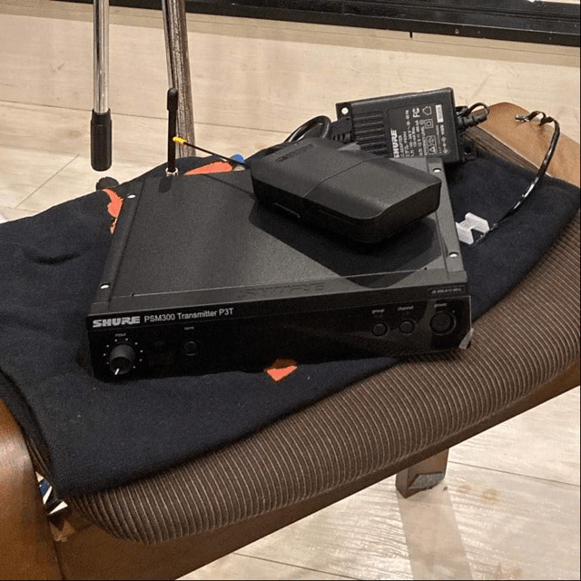 イヤモニはロックシンガーを救うか｜荒木真為 ARAKI Mai