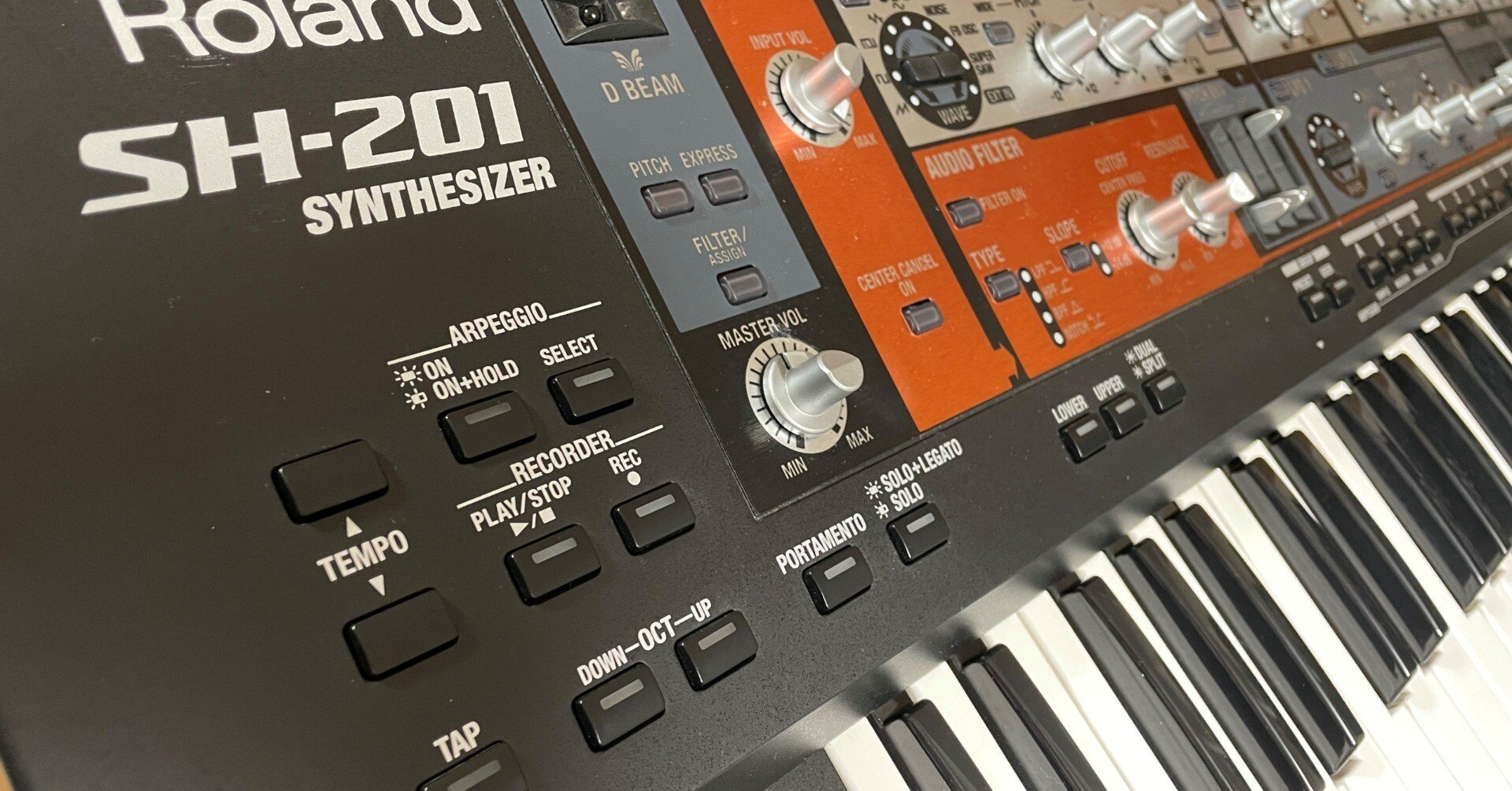 これで最後！】念願のRoland SH-201、、、｜misutrax
