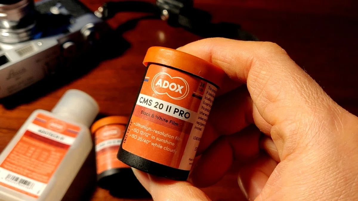 5億画素の高解像度フィルム： ADOX CMS 20 II Proをライカズミクロン 