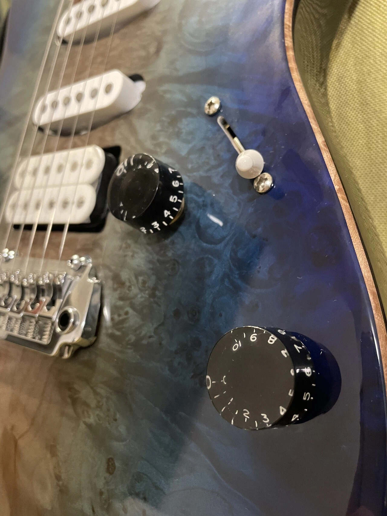 RY Guitarという個人工房のギターをオーダーした話:前編【機材レビュー RY Guitarという個人工房のギターをオーダーした話:前編【機材レビュー