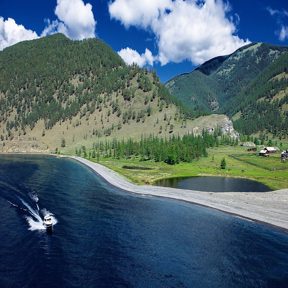 2月の壁紙 バイカル湖 ロシア 毎月更新 海の壁紙 ヤマハ発動機 海の時間です