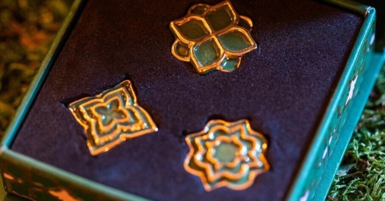 LADUREE ラデュレ 150周年記念 フェーヴ　フェーブ　2012年 LADURÉE（ラデュレ）歴代フェーヴ｜Pei Pei