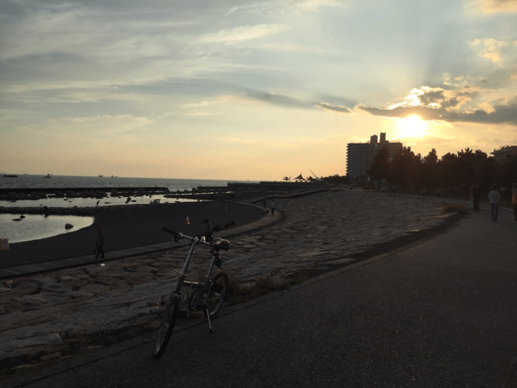 海岸線を自転車で散歩。
