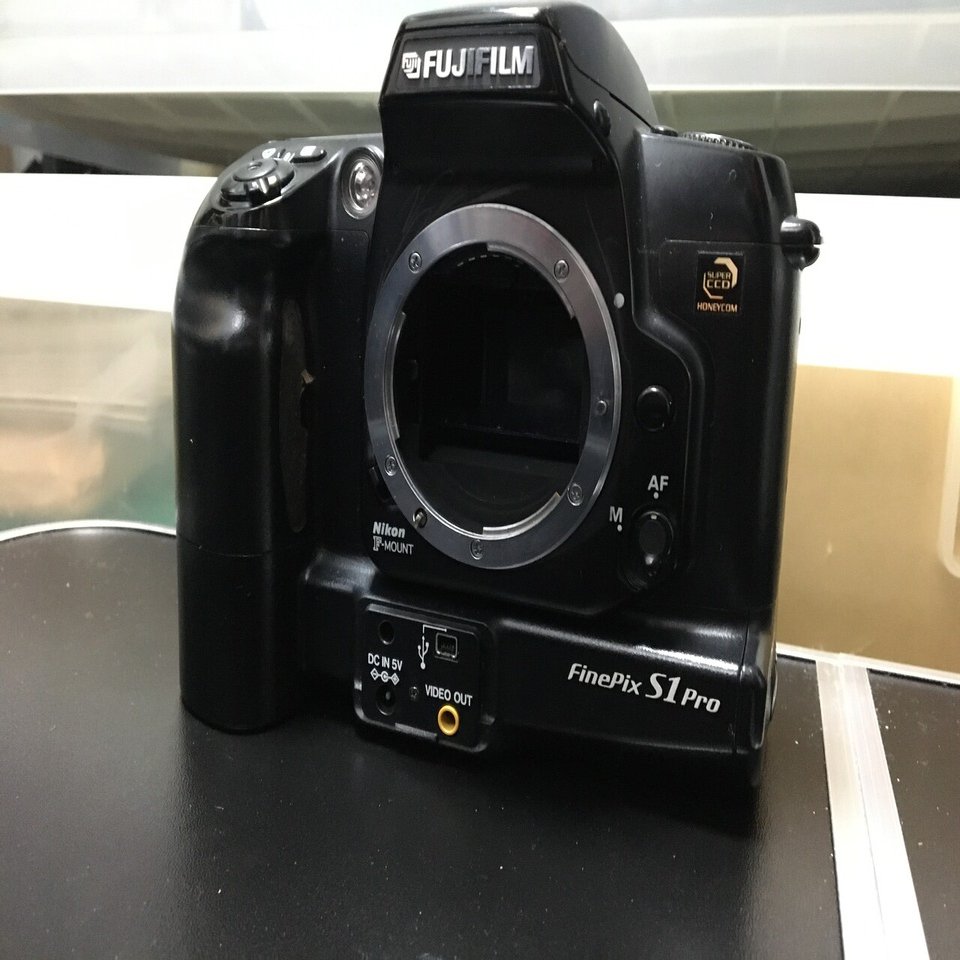 カメラ談義 #カメラ収集 #FinePixSxPro #フジフィルム #ニコン #ニコン