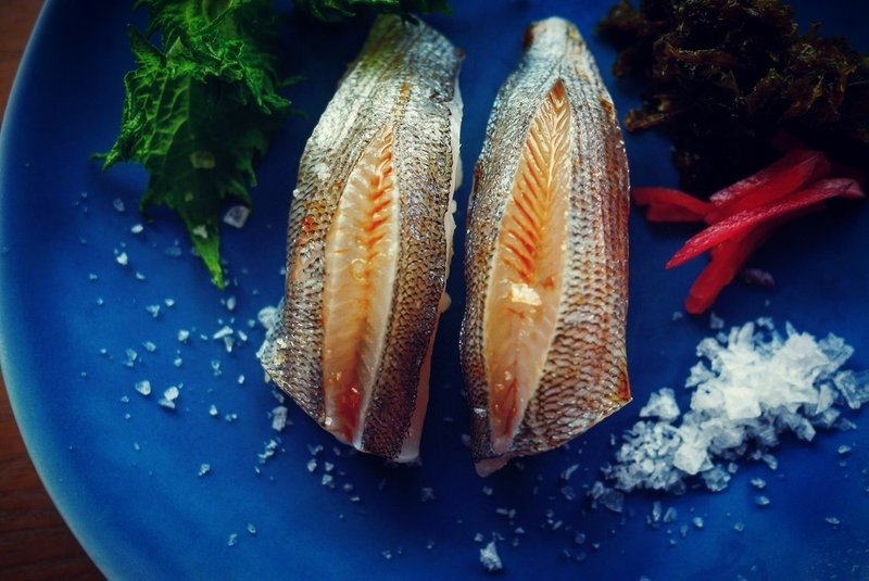 ウミタナゴのアオサ〆 Fishnude Note ウミタナゴのアオサ〆 Fishnude Note
