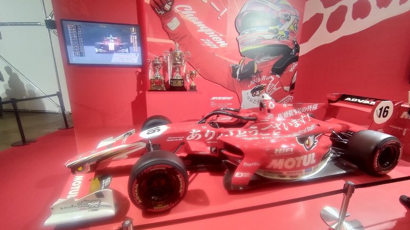 東京オートサロンで展示されたスーパーフォーミュラのマシン