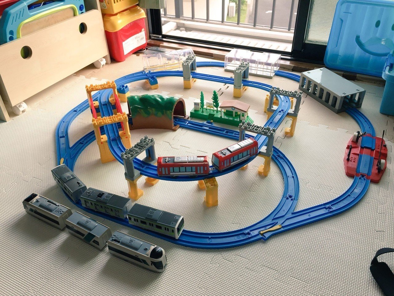 ママにおすすめ！プラレールの線路を増やさずにこどもに楽しんで