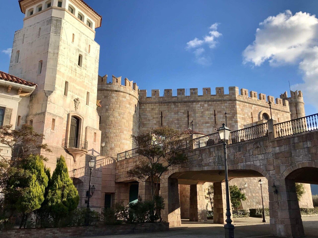 和歌山マリーナシティって知ってる そりゃ知ってるよ Cmから朝ドラまで色んな場面で登場するからね Yuklab Note 和歌山マリーナシティって知ってる そりゃ知ってるよ Cmから朝ドラまで色んな場面で登場するからね Yuklab Note