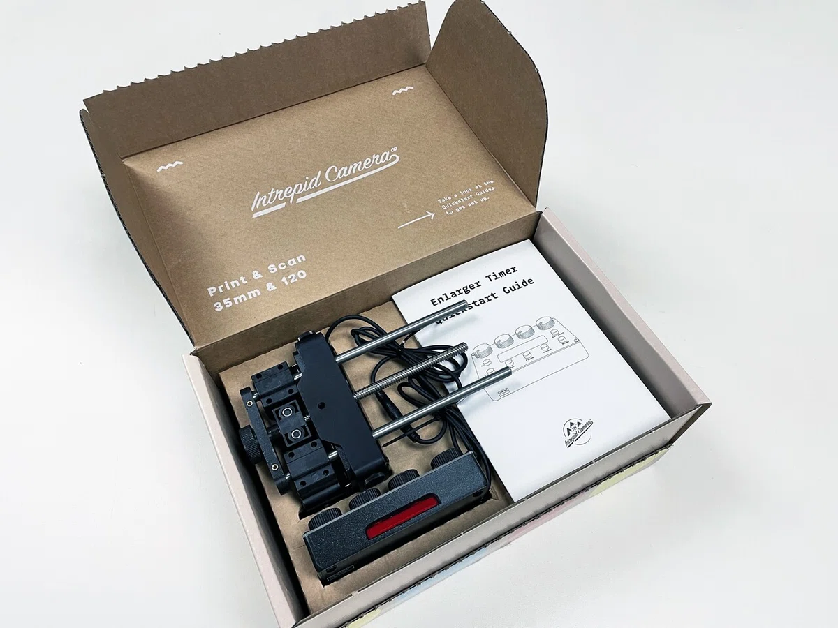 コンパクトな引き伸ばし機「The Intrepid Compact Enlarger」が届いた 